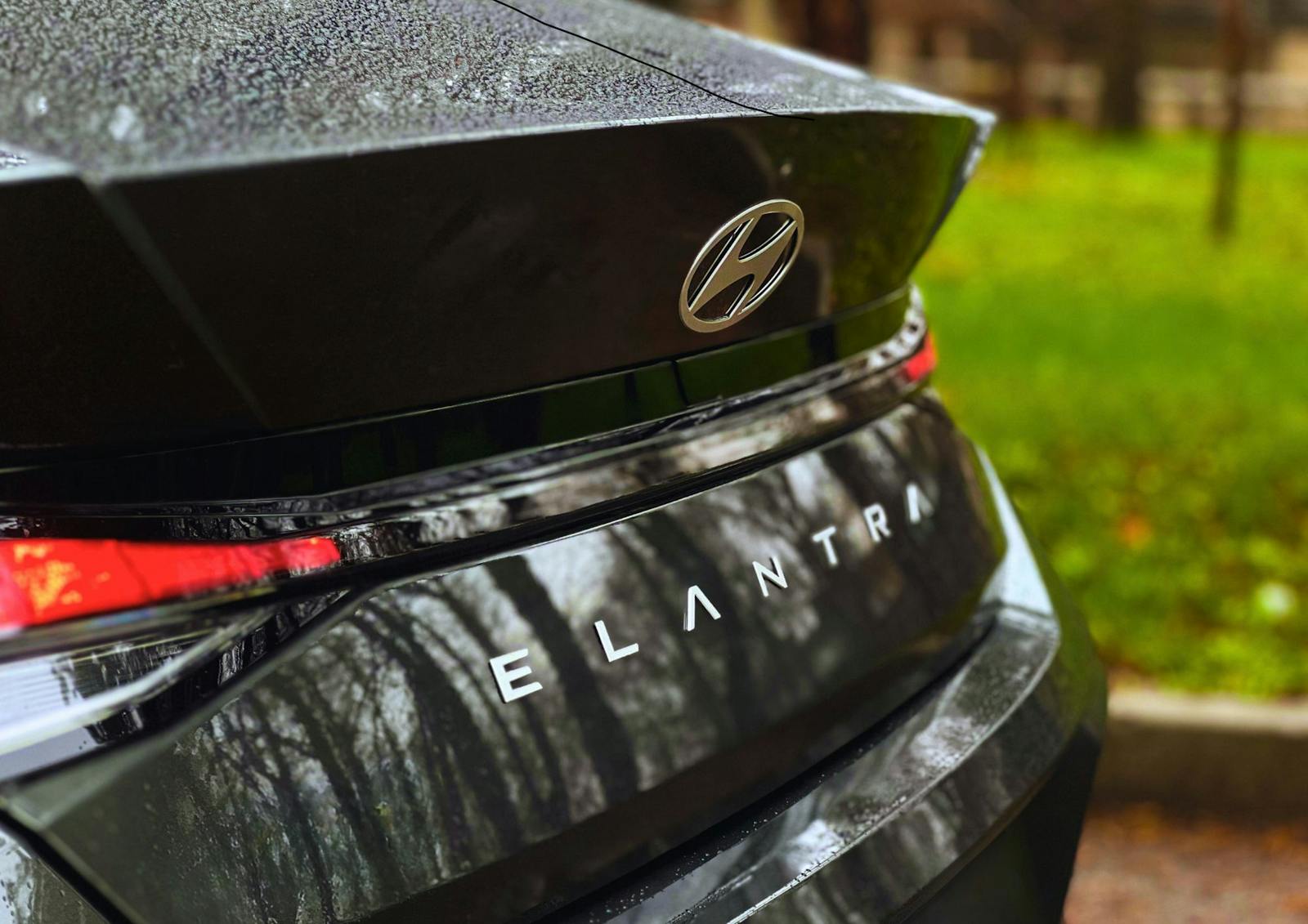 Hyundai Elantra 2025 Guide: Ultimate Features & Reviews You Need to Know